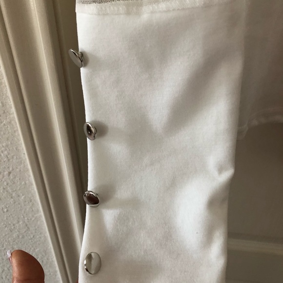 White turtleneck - Picture 4 of 5